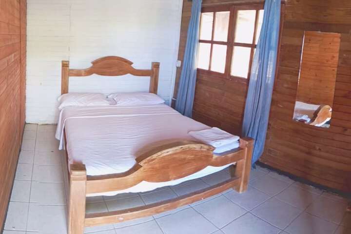 Room 26 of 80