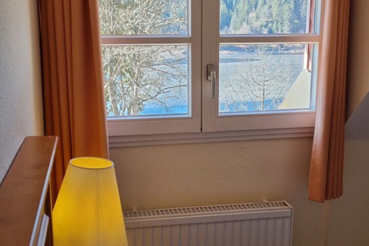 Room 9 of 79