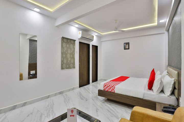 Room 14 of 32