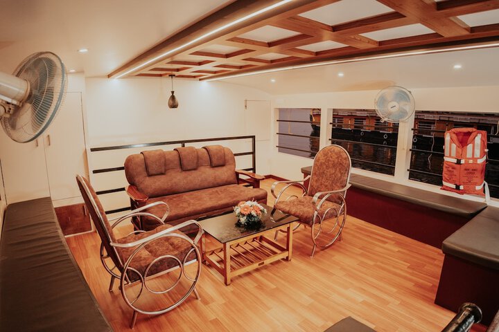 Room 3 of 6