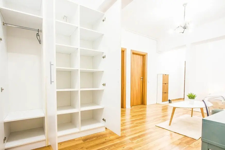 Room 3 of 12