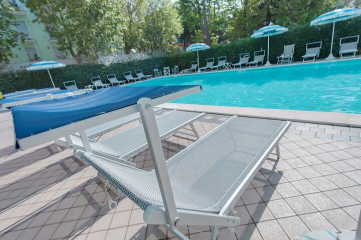 Hotel with Pool