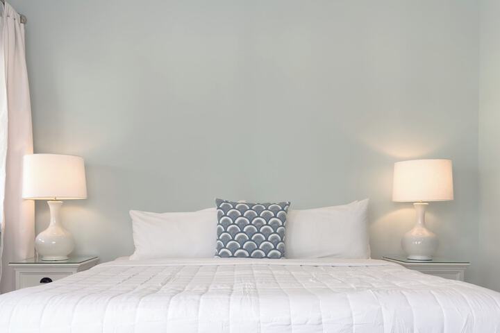 Room 60 of 181