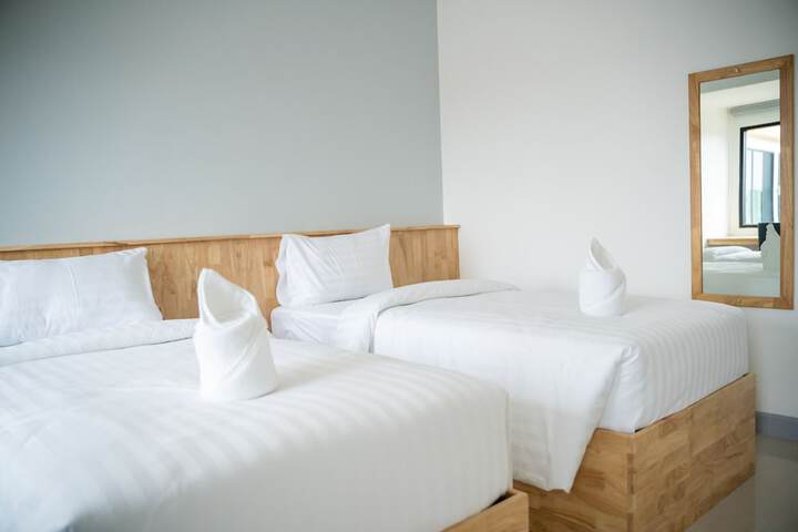 Room 7 of 49