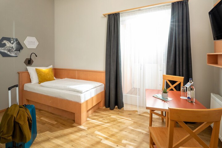 Room 15 of 54