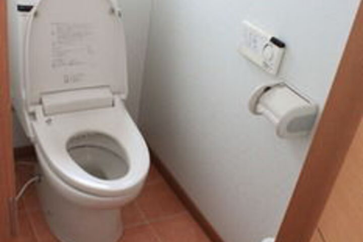 Room 2 of 19