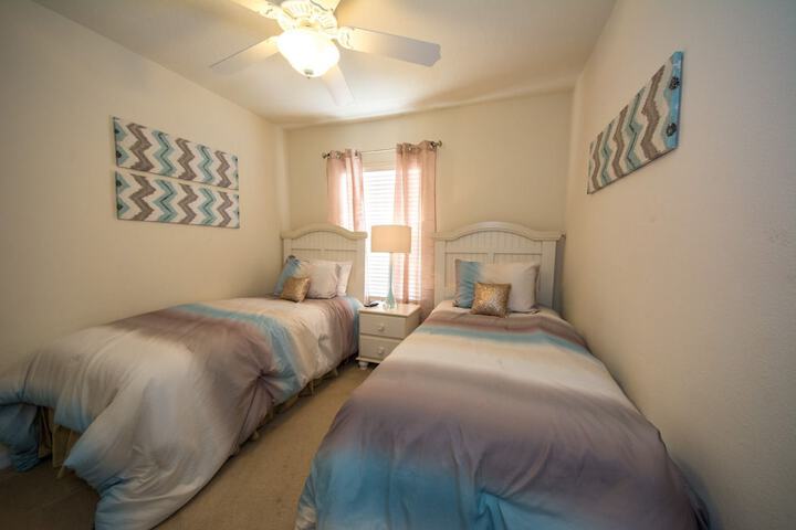 Room 66 of 221