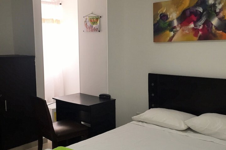 Room 7 of 28