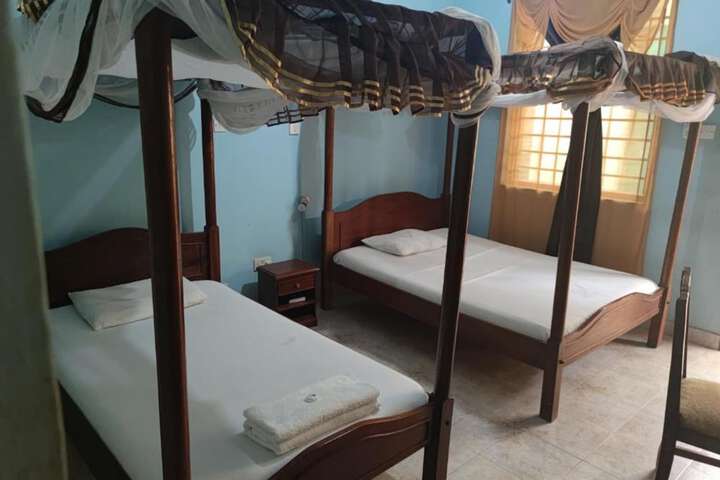 Room 15 of 38