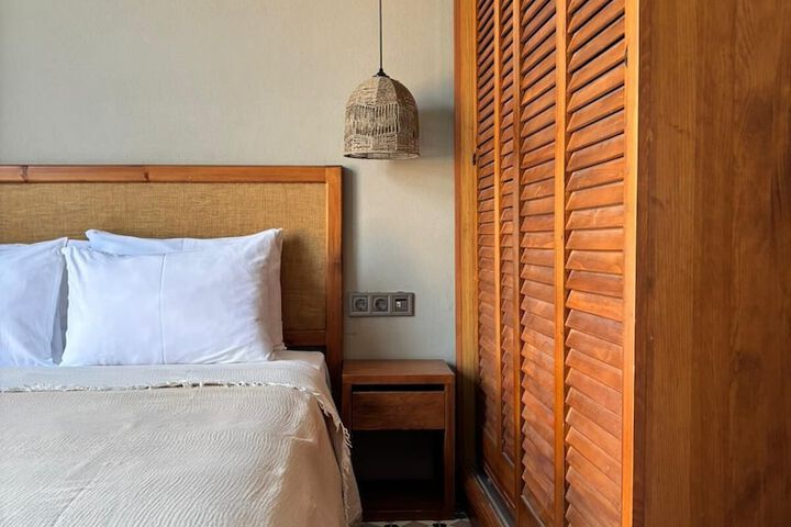Room 32 of 71