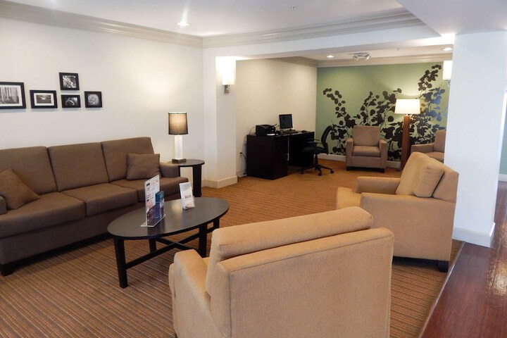 Hotel Interior 4 of 46