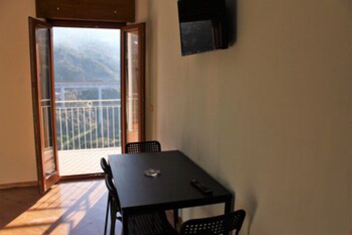 Room 18 of 18