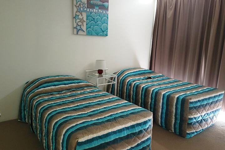 Room 3 of 139