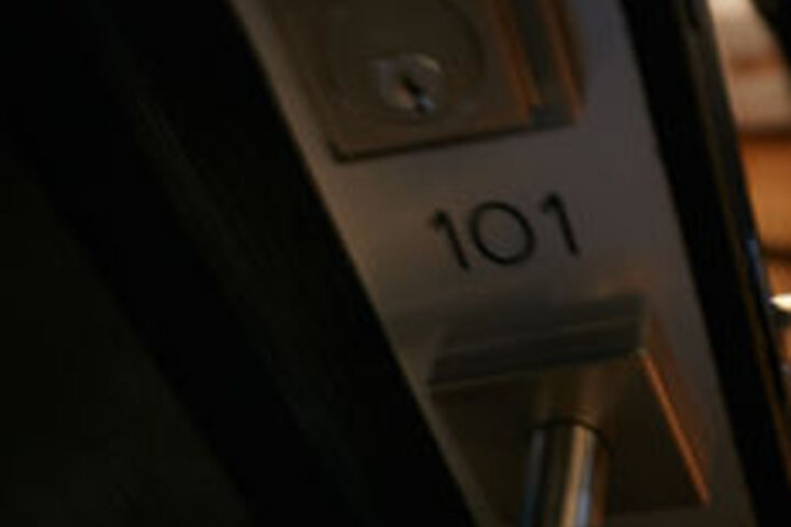 Room 25 of 41