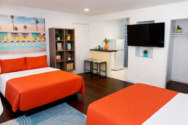 Room 10 of 65