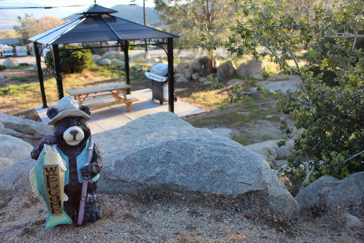 Hotel Exterior 11 of 14