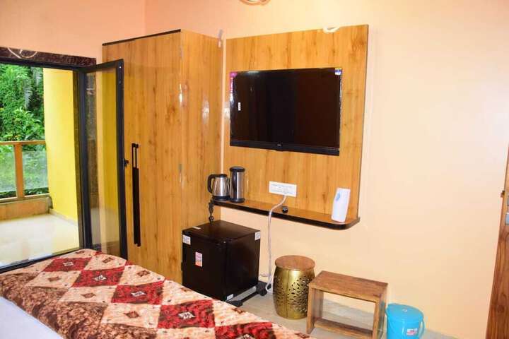 Room 7 of 15