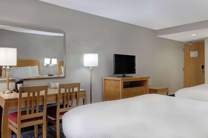 Room 18 of 31