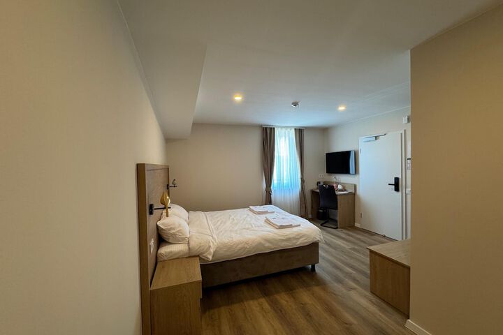Room 11 of 70