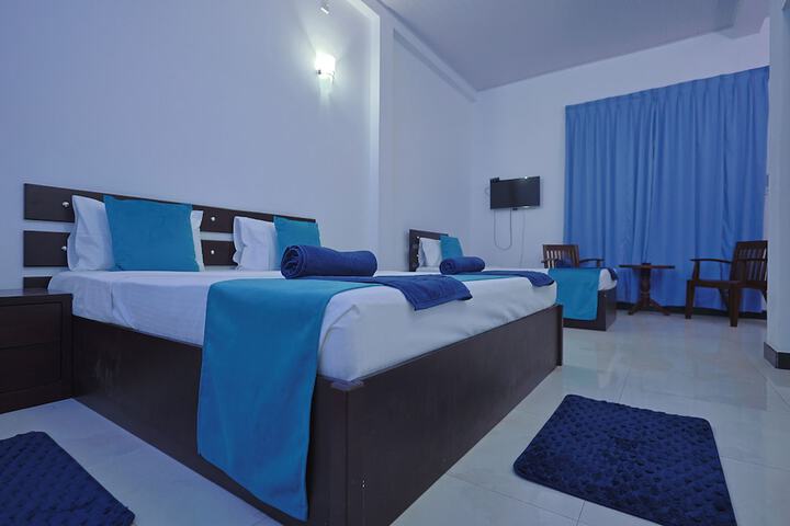 Room 15 of 35