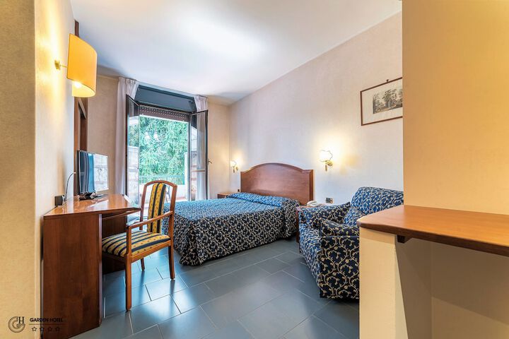 Room 5 of 36