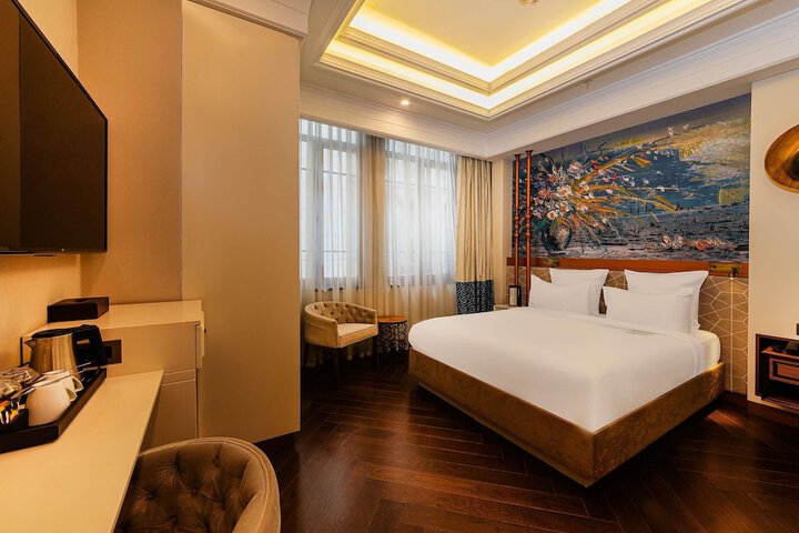 Room 34 of 105
