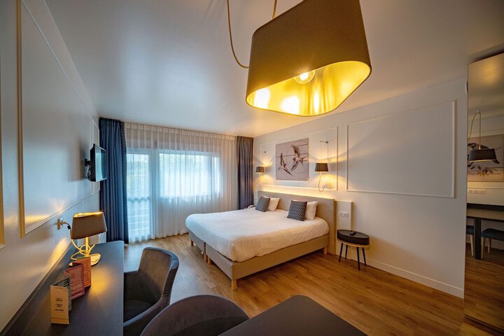 Room 5 of 31