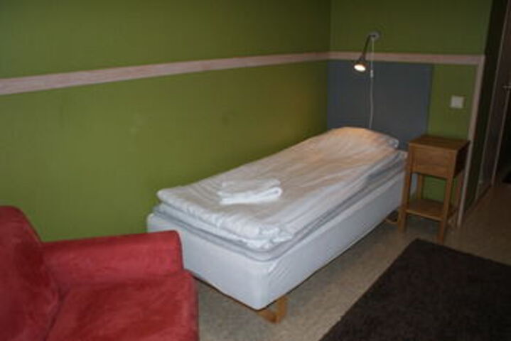 Room 12 of 21