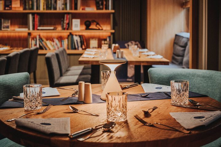 Dining 51 of 79