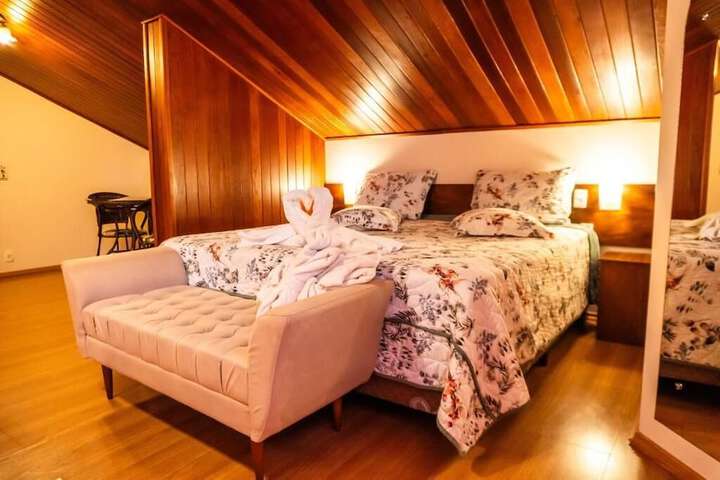 Room 47 of 181