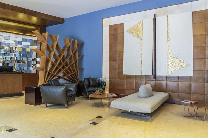 Guest Lobby