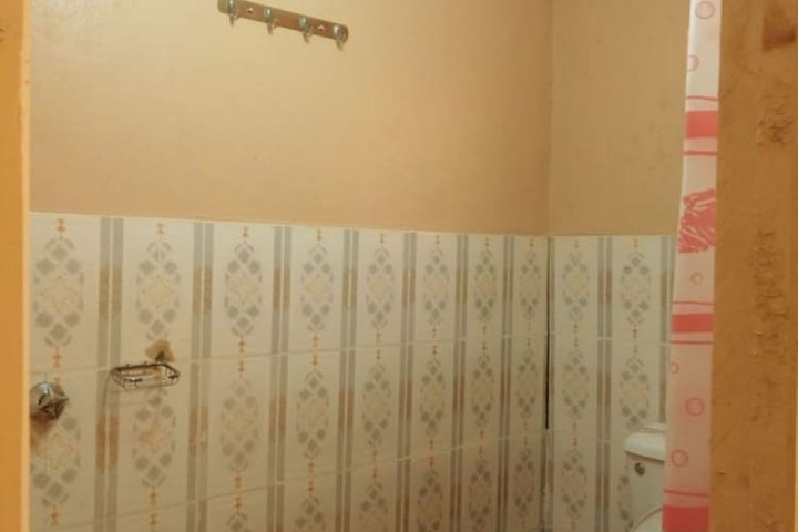 Room 11 of 19