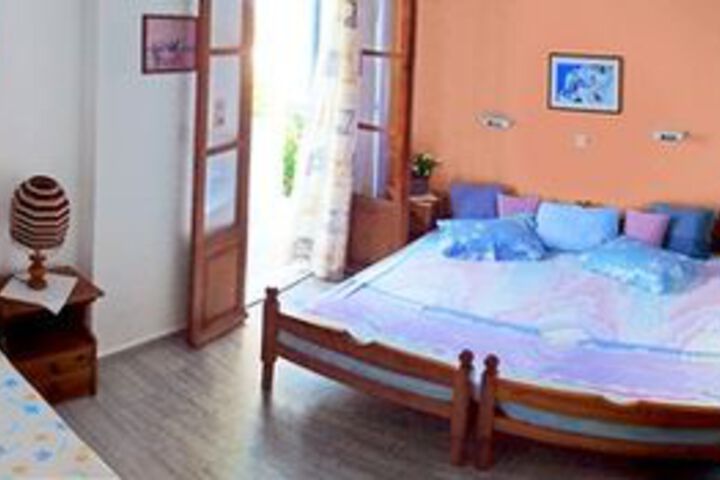 Room 6 of 39