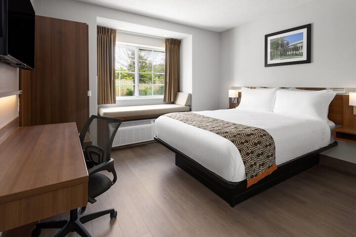 Room 5 of 26