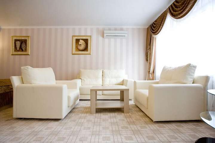 Room 49 of 93