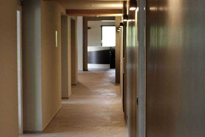 Ballroom/Hall 21 of 24