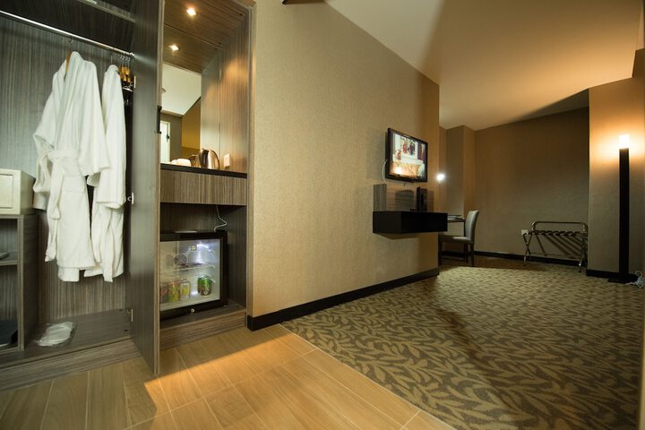 Room amenity