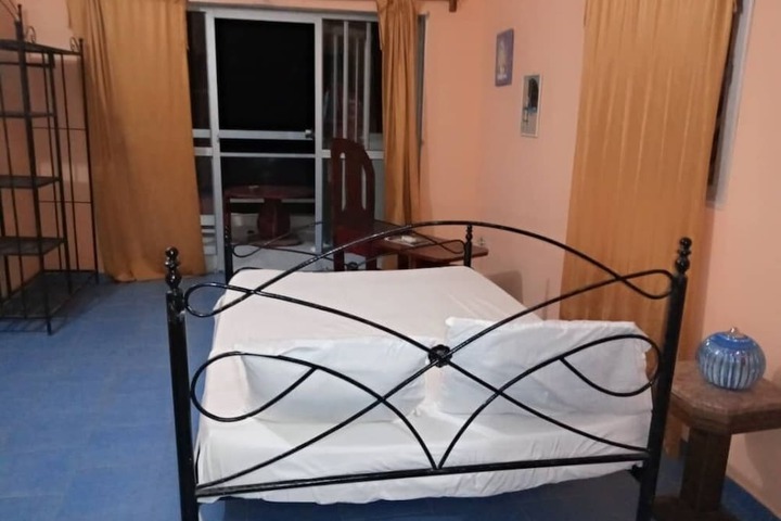 Room 12 of 49