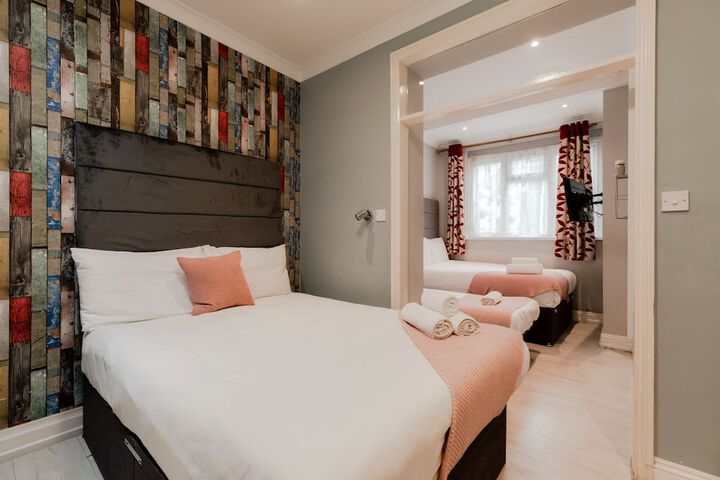 Room 20 of 146