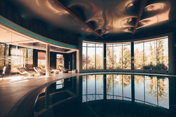 Pool 14 of 41