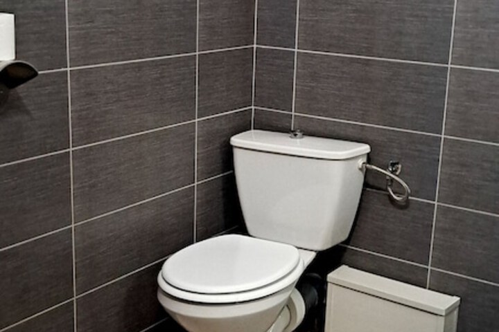 Room 25 of 44