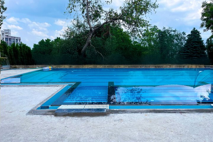 Pool 51 of 88
