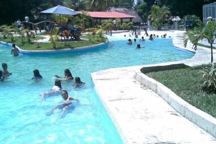 Pool 13 of 24