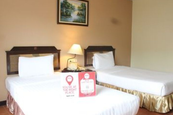 Room 5 of 11