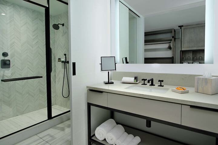 Bathroom shower