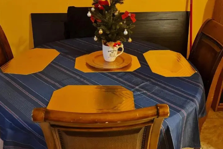 Room 3 of 3