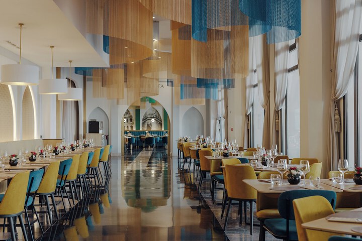 Dining 42 of 76
