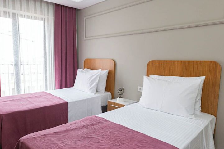 Room 10 of 40