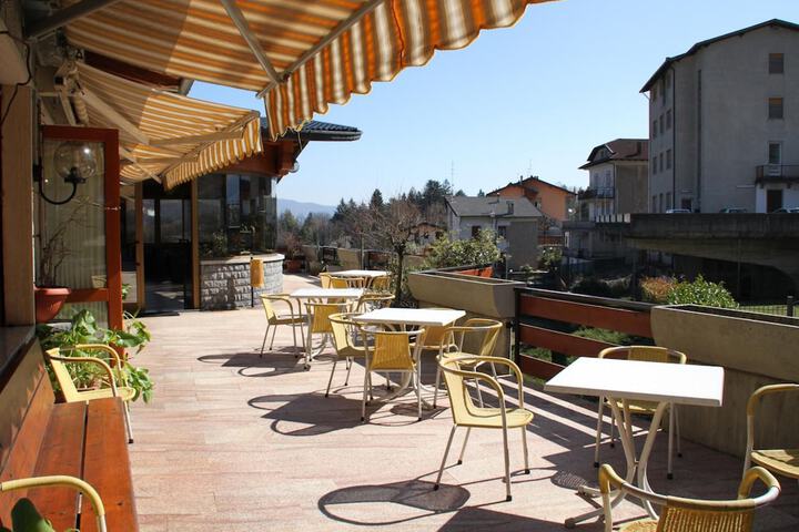 Terrace/Patio 9 of 49