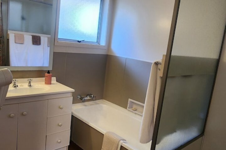 Room 50 of 68